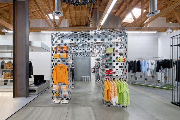 Comme des Garcons in the Middle East