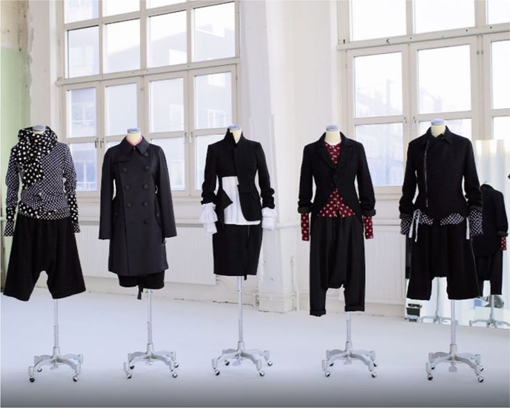 Comme des Garcons Black